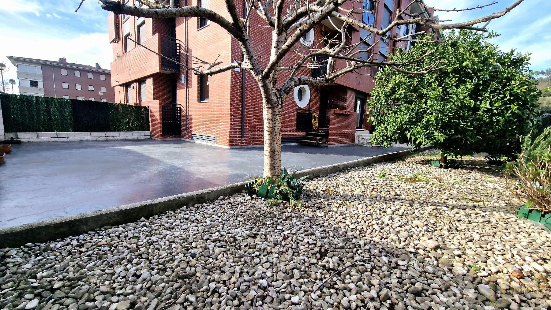 For sale of flat in Santa María de Cayón