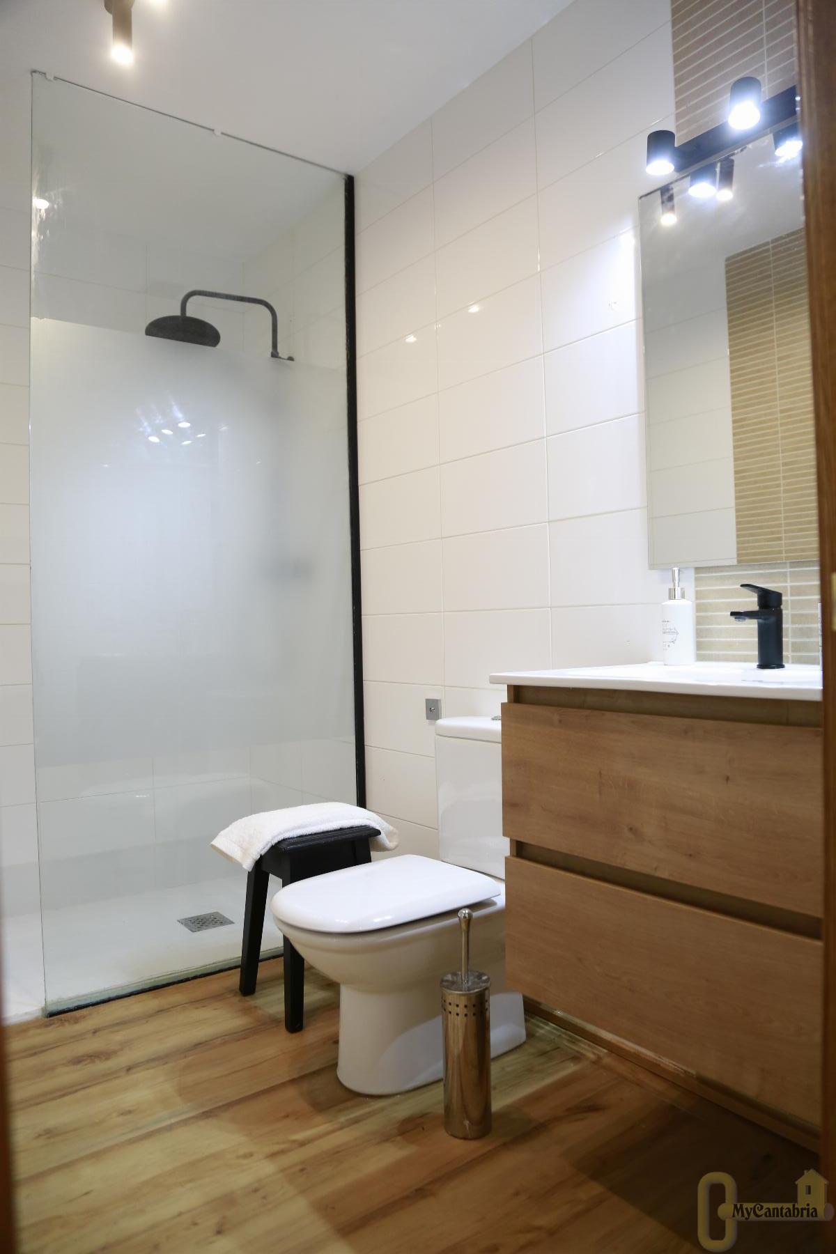 For sale of flat in Torrelavega