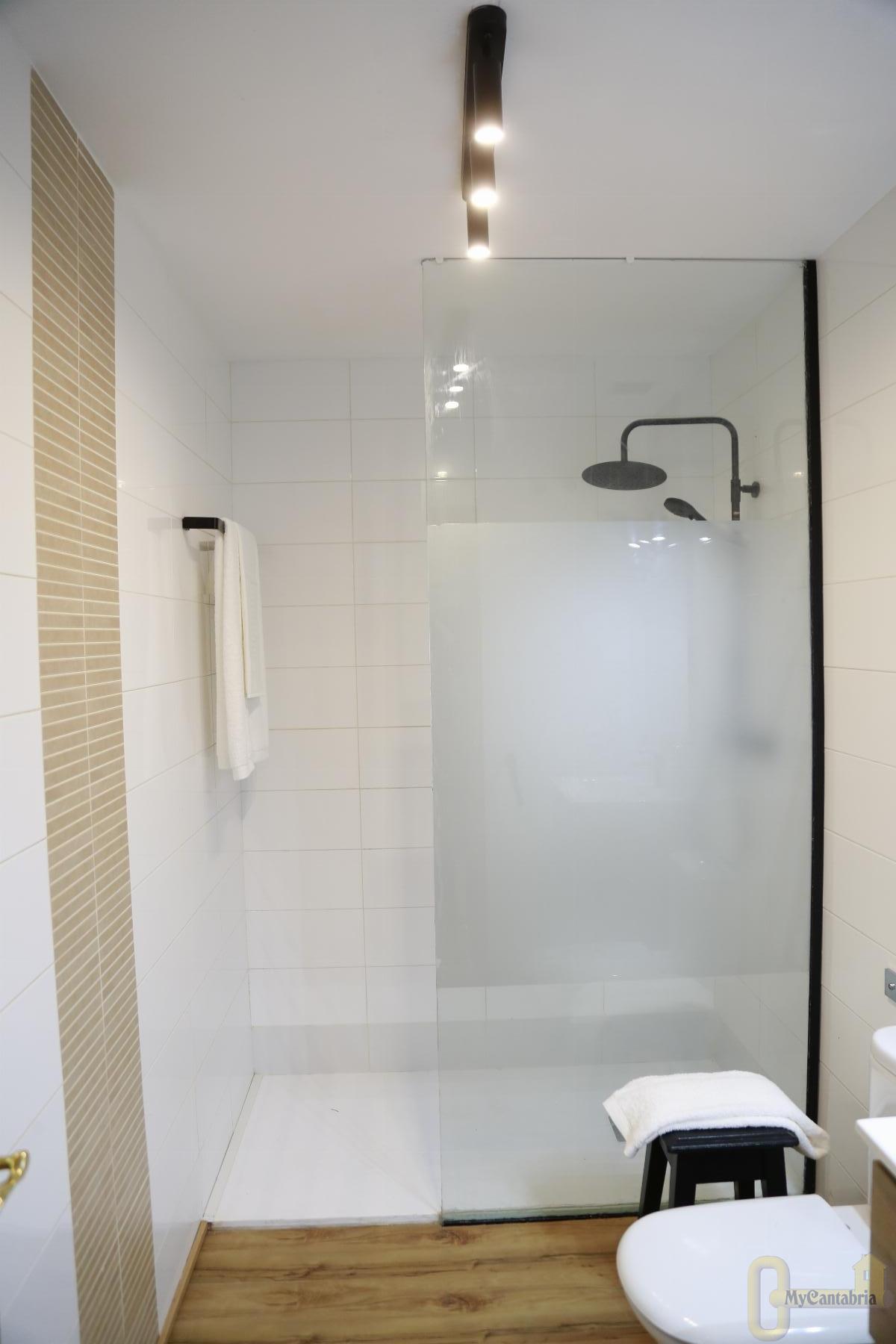 For sale of flat in Torrelavega