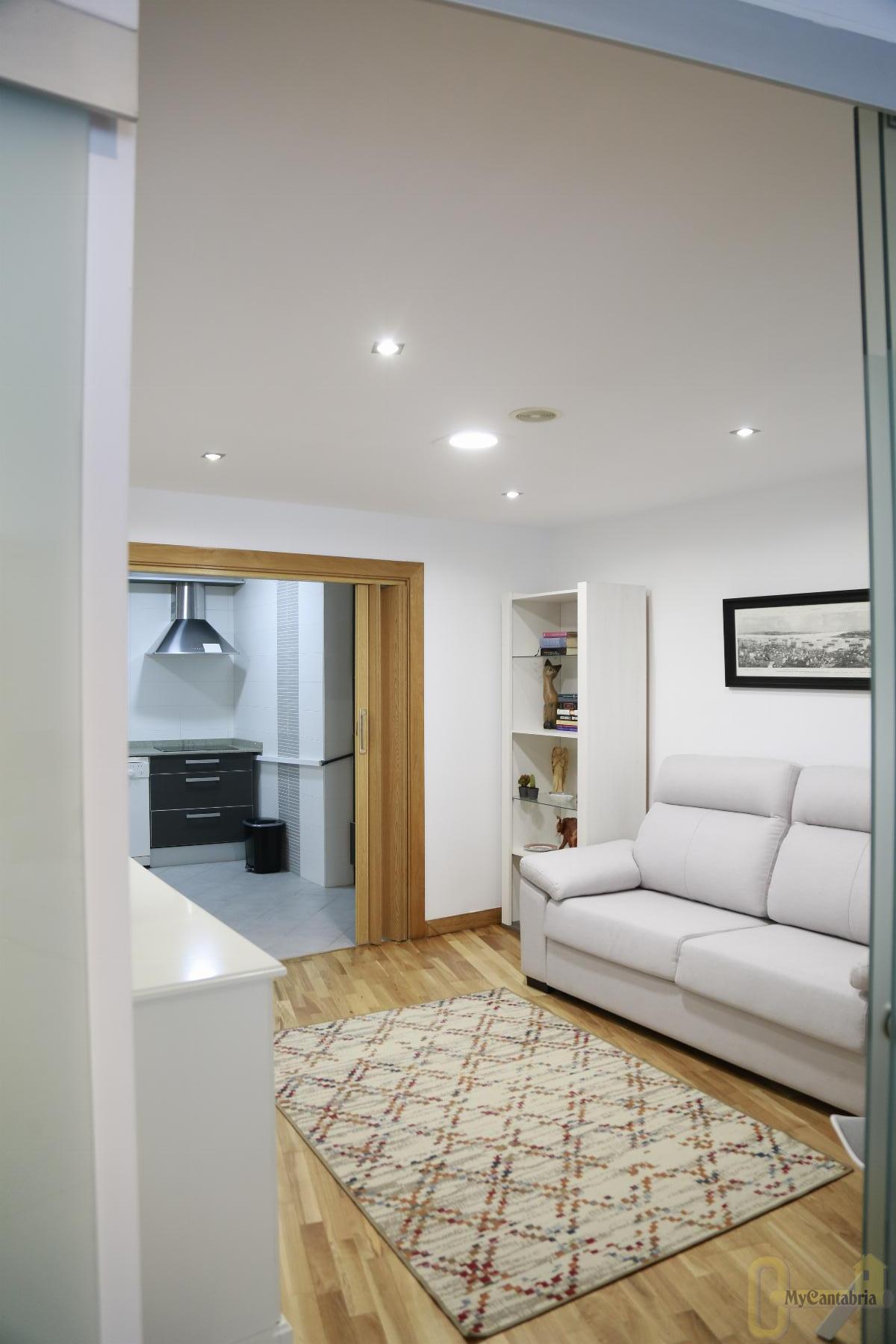 For sale of flat in Torrelavega