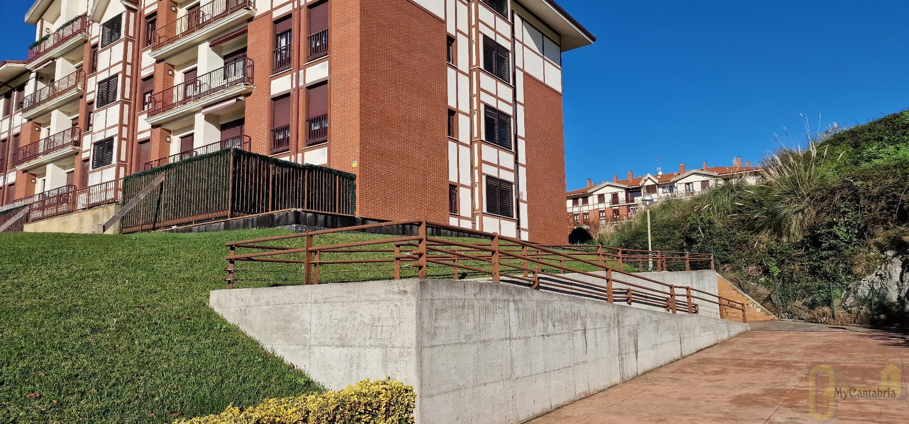 For sale of flat in Santander