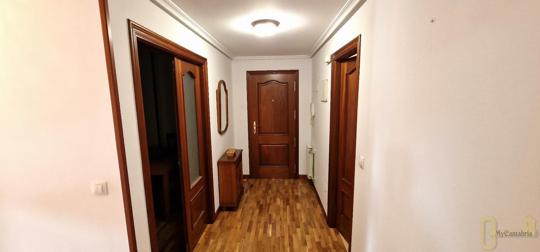 For sale of flat in Santander