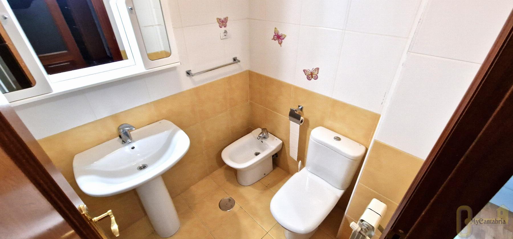 For sale of flat in Santander