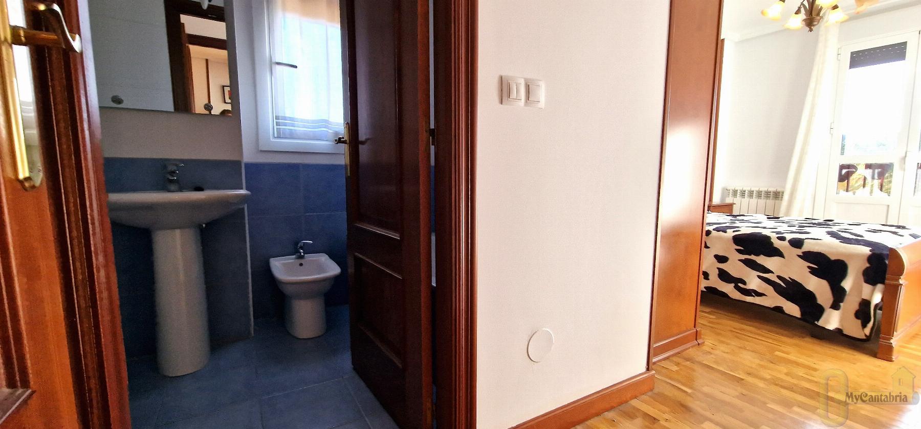 For sale of flat in Santander