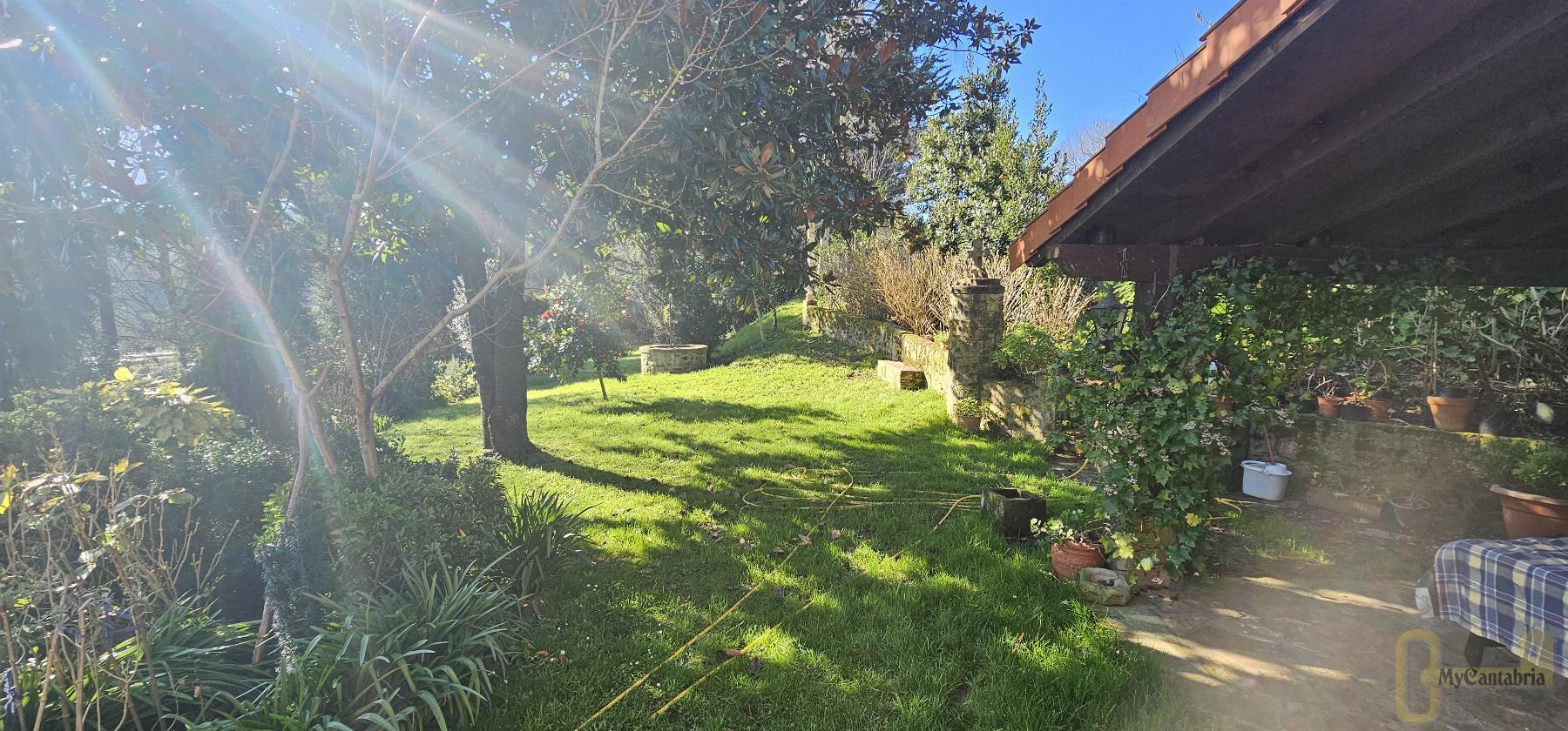 Venta de casa en Bárcena de Cicero