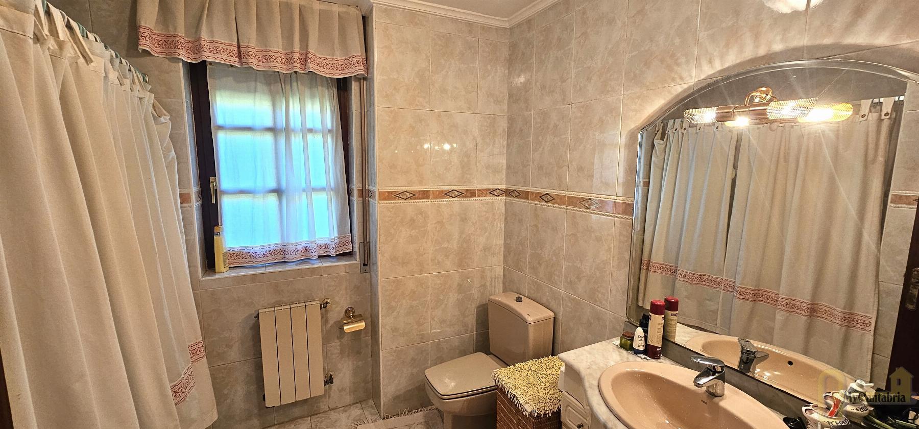 Venta de casa en Bárcena de Cicero
