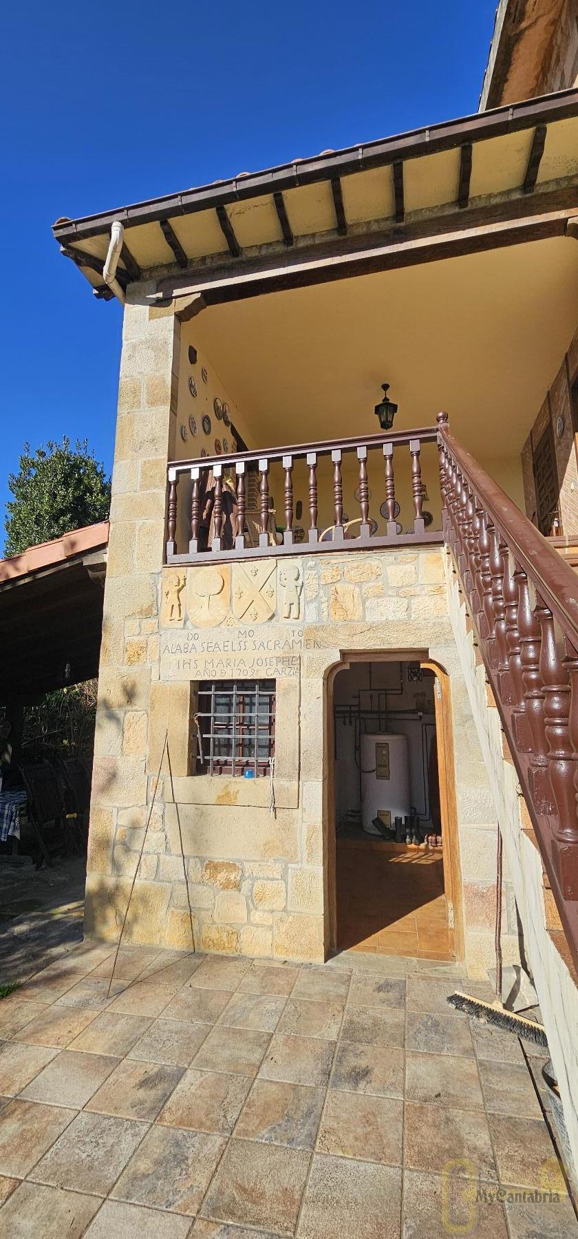 Venta de casa en Bárcena de Cicero