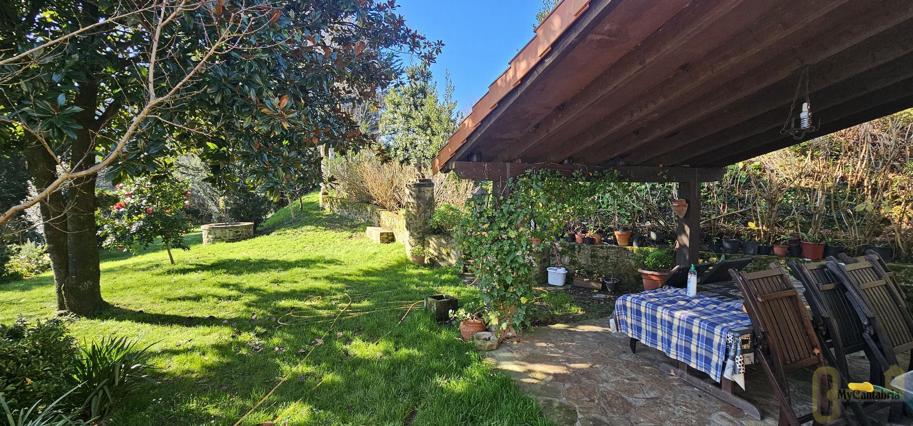 Venta de casa en Bárcena de Cicero