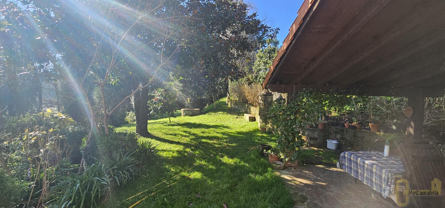 Venta de casa en Bárcena de Cicero
