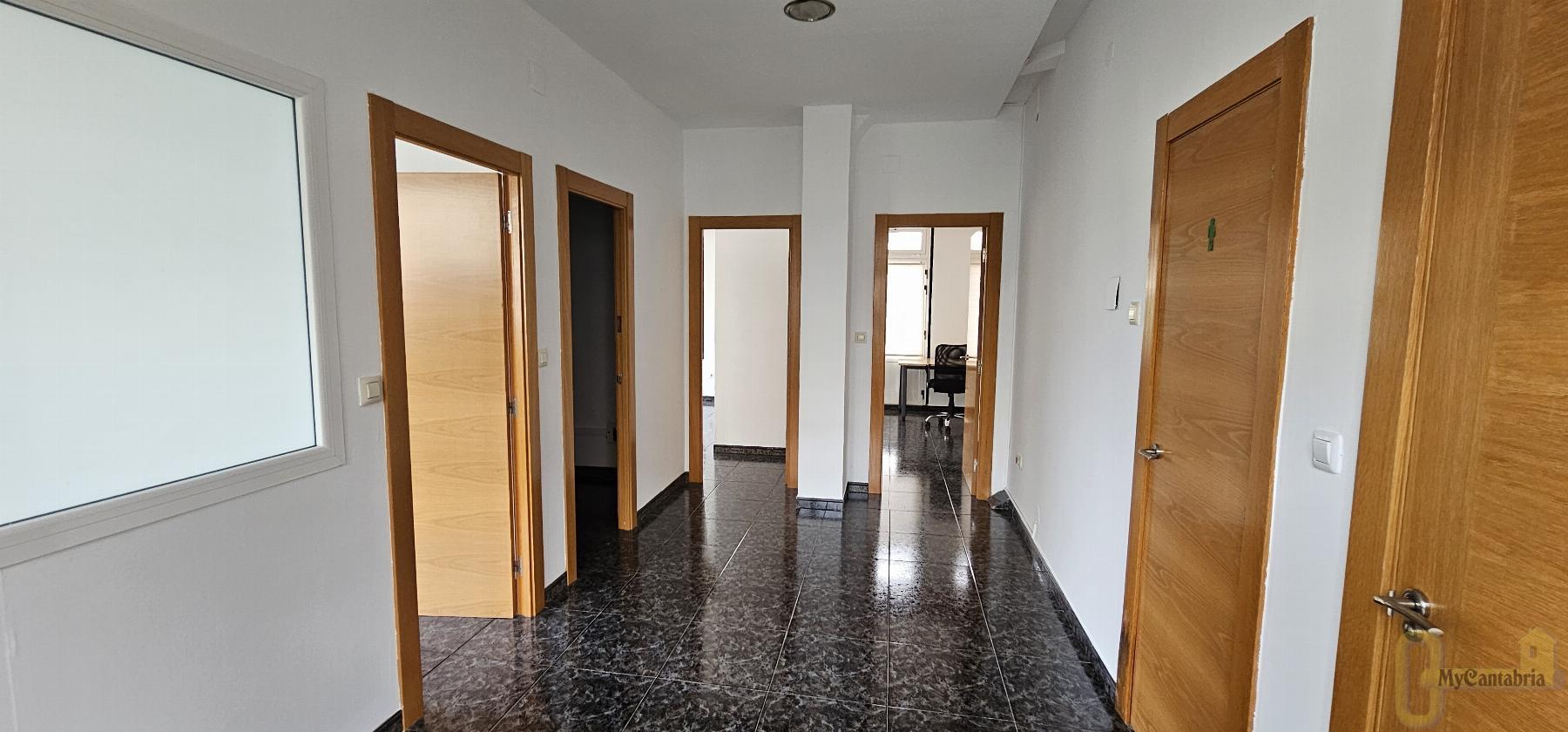 For rent of commercial in El Astillero