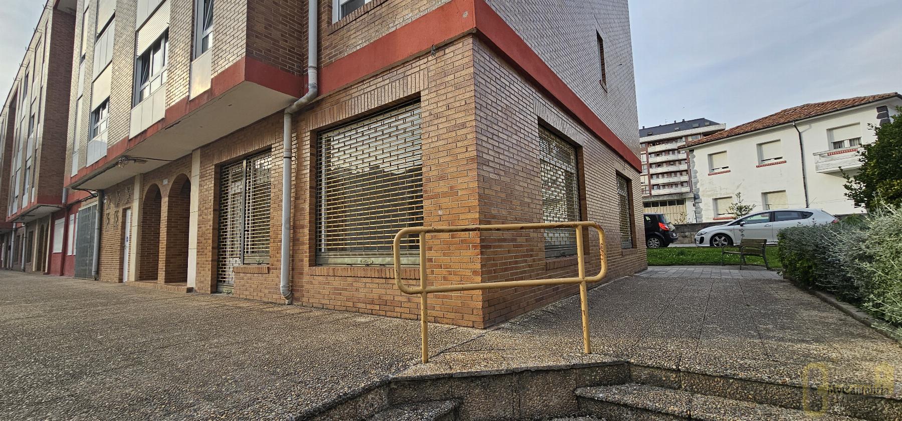 Alquiler de local comercial en El Astillero