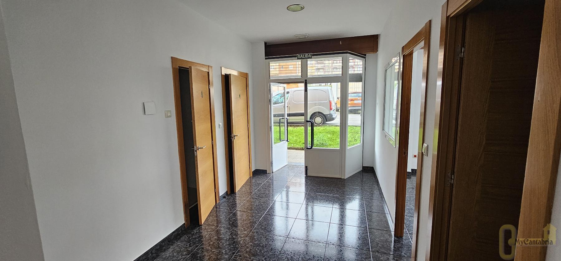 For rent of commercial in El Astillero