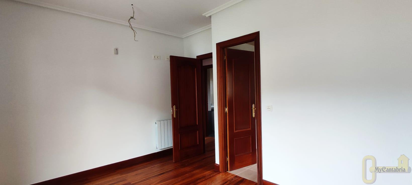 For sale of house in Castro-Urdiales