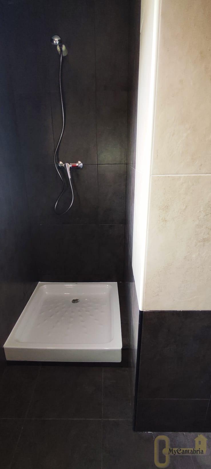For sale of house in Castro-Urdiales