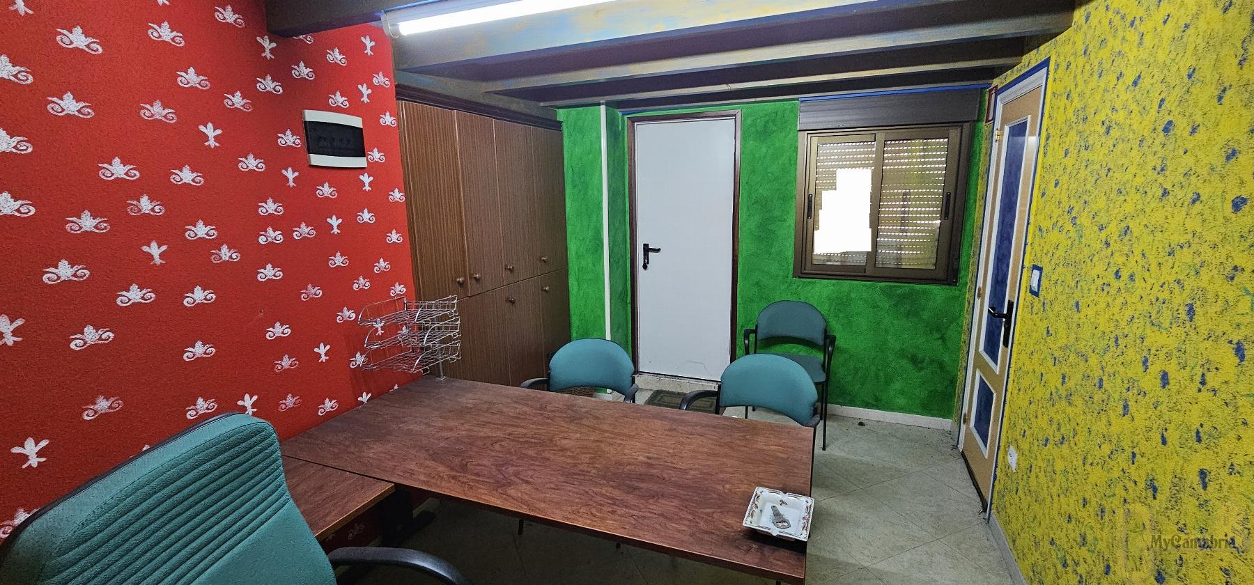 For sale of commercial in Santa María de Cayón