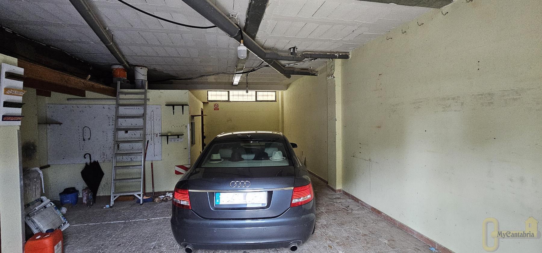 For rent of commercial in Santa María de Cayón