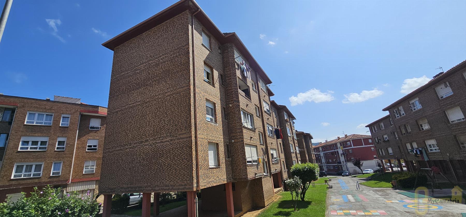 For sale of flat in El Astillero