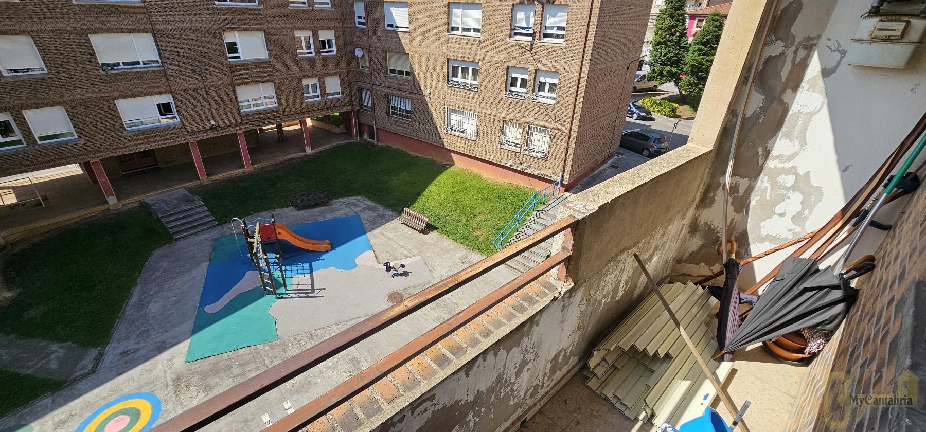 For sale of flat in El Astillero