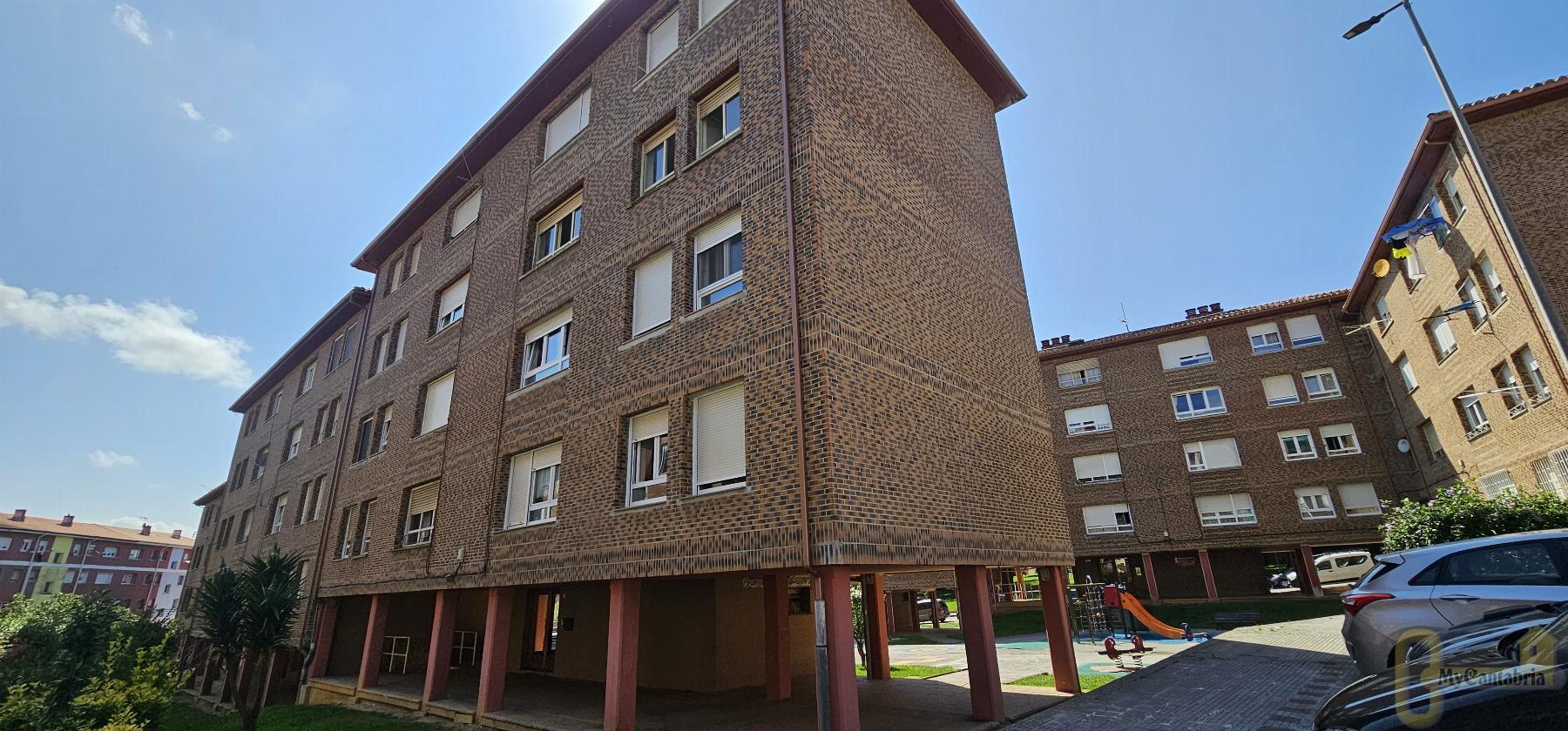 For sale of flat in El Astillero