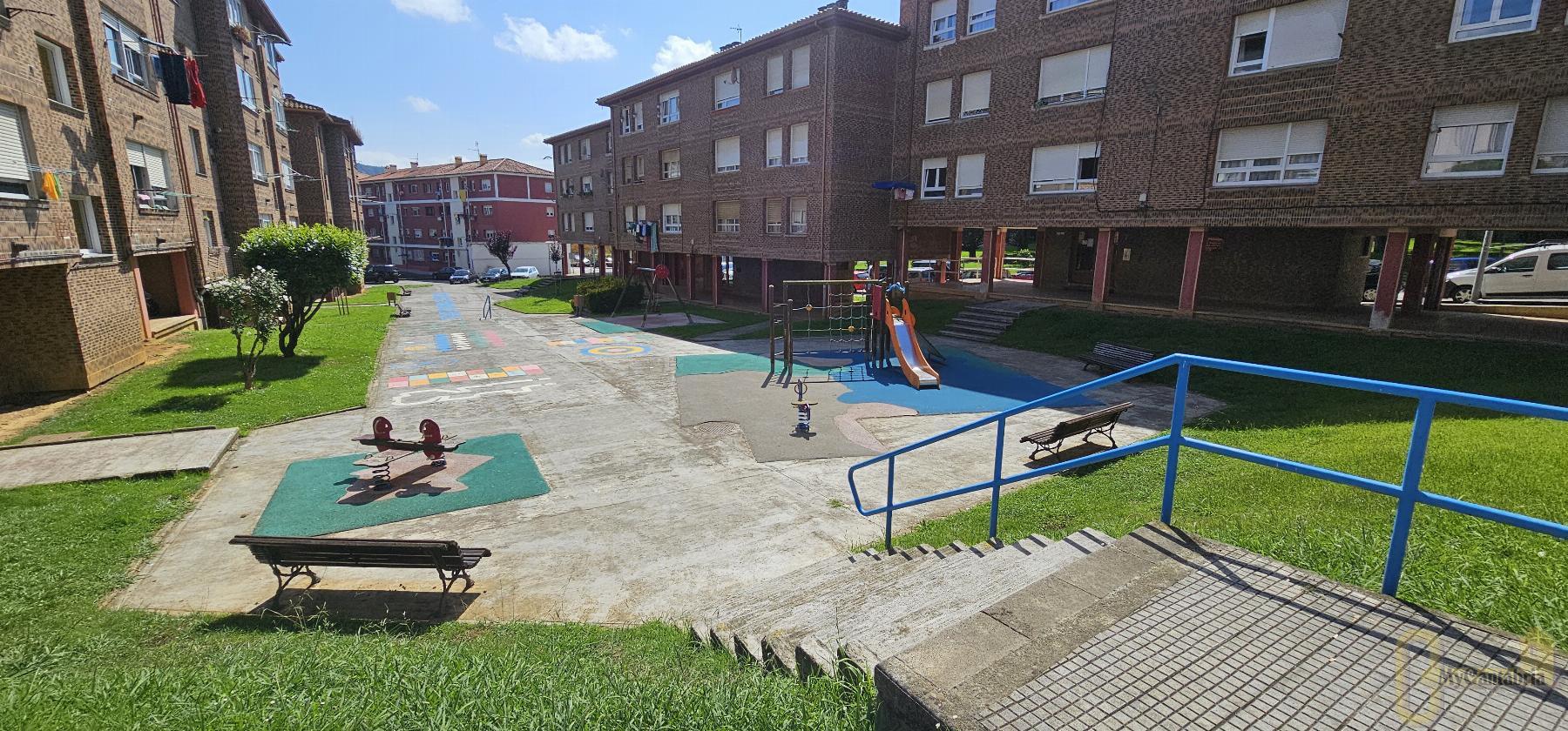 For sale of flat in El Astillero