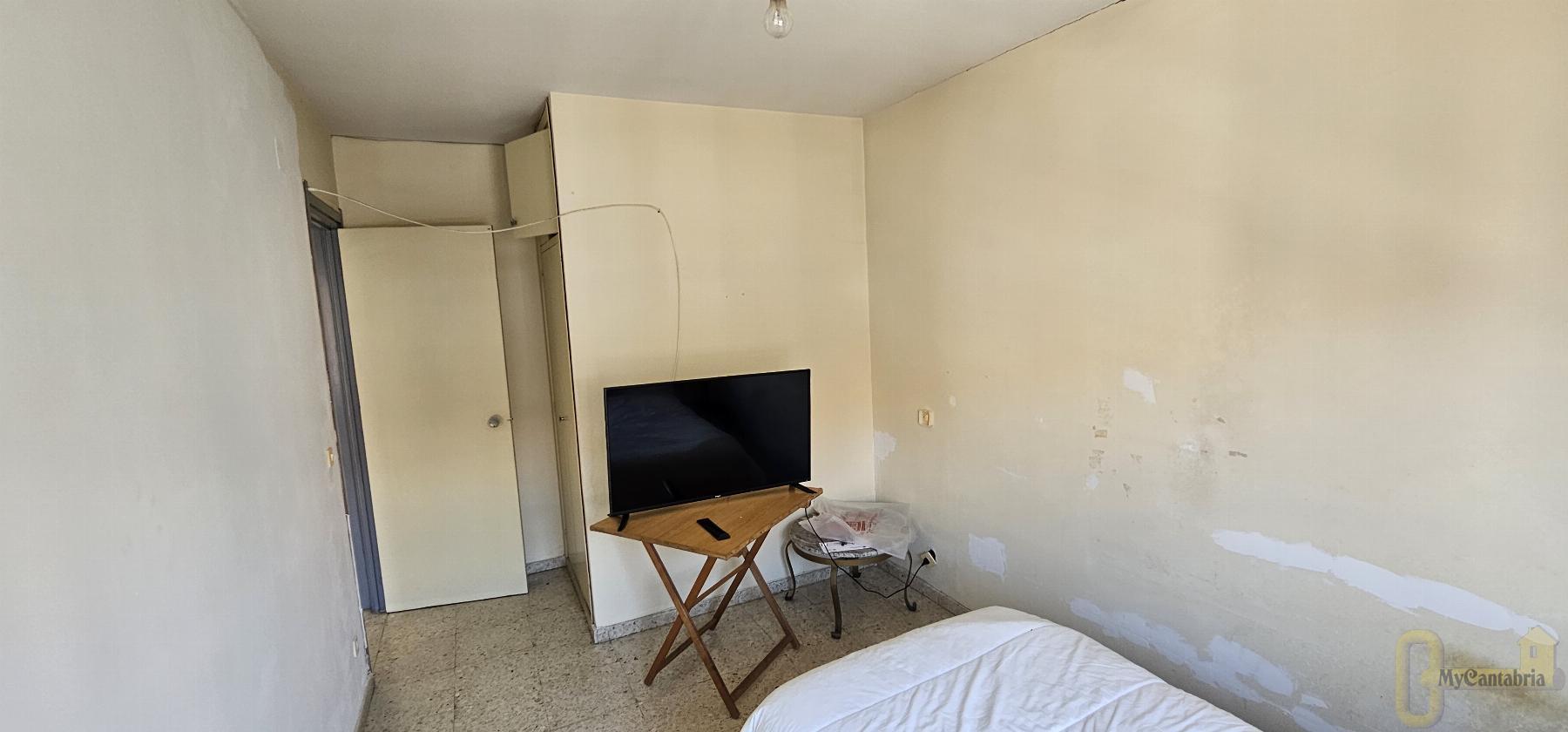 For sale of flat in El Astillero