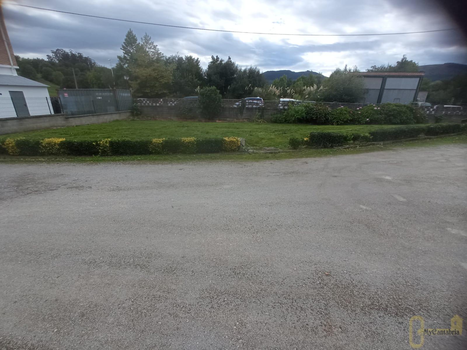 Venta de terreno en Santa María de Cayón