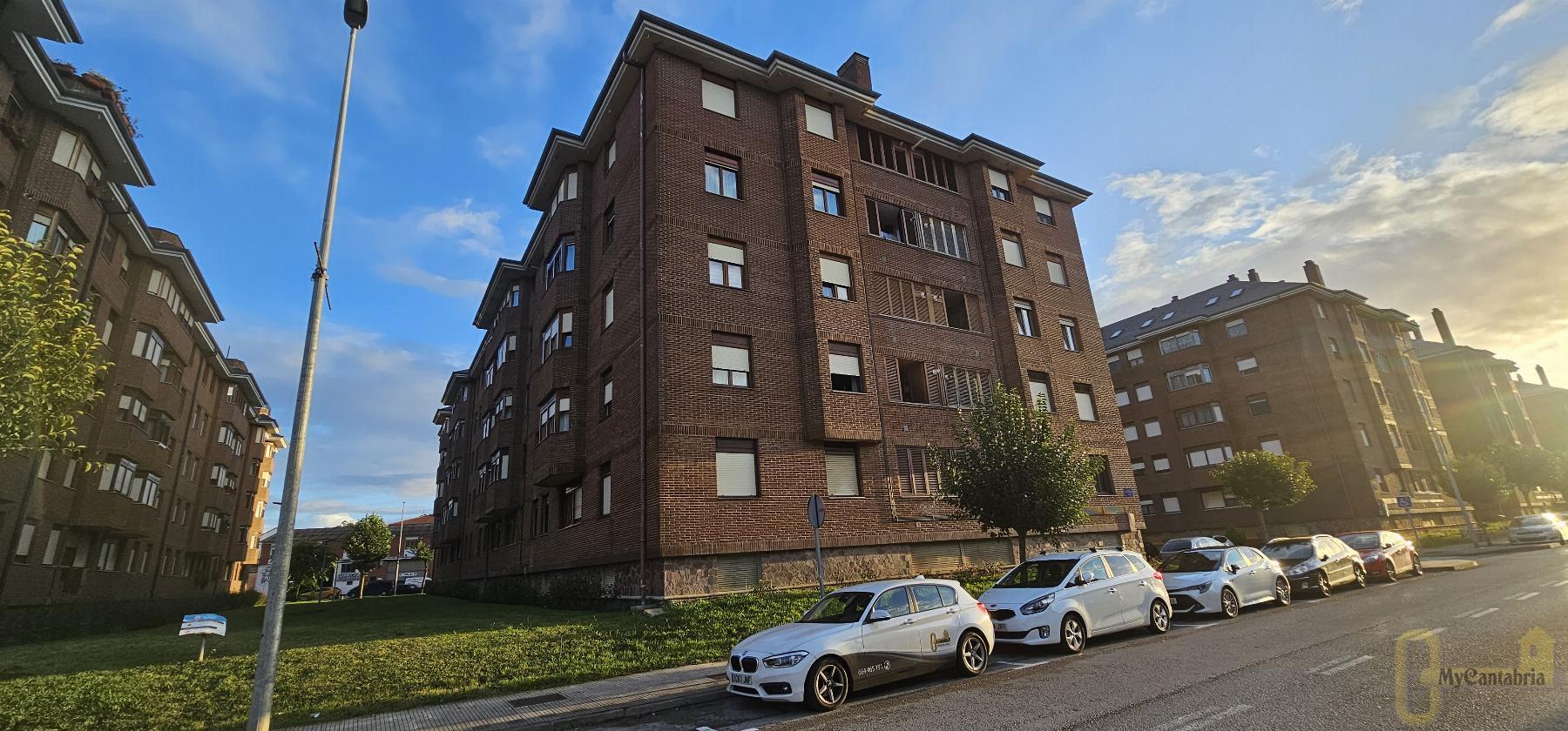 Venta de piso en El Astillero