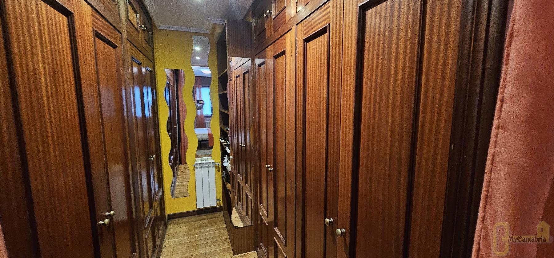 Venta de piso en El Astillero