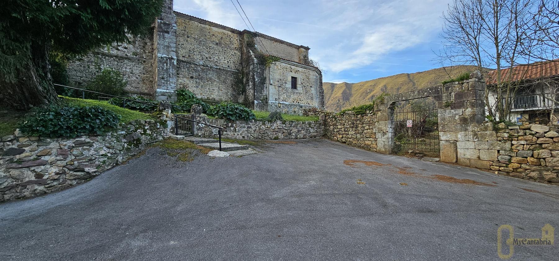 For sale of house in Ruente