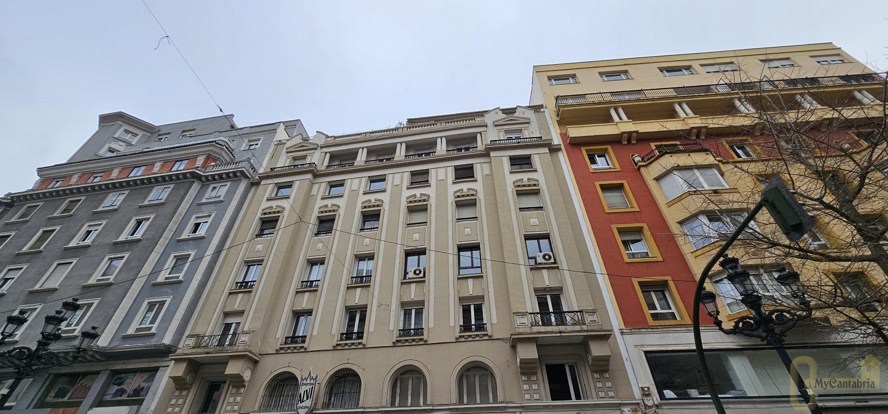 For rent of office in Santander