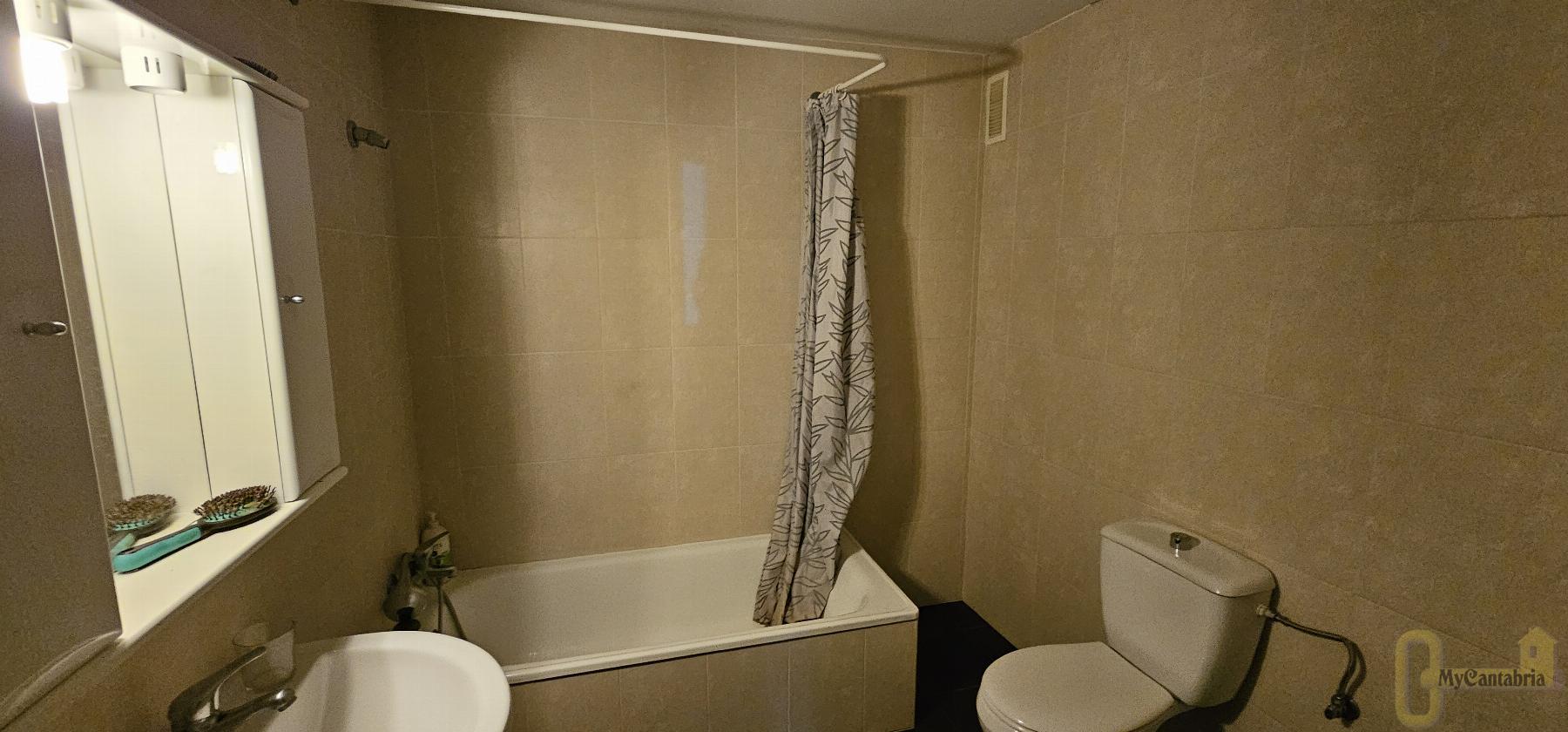 Venta de piso en Santa María de Cayón