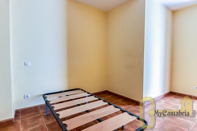 Venta de piso en Castañeda