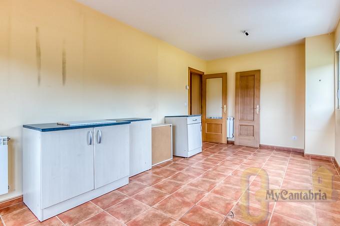 Venta de piso en Castañeda