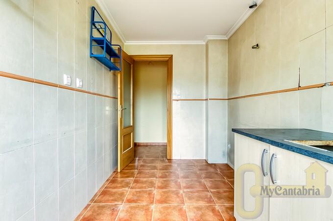 Venta de piso en Castañeda