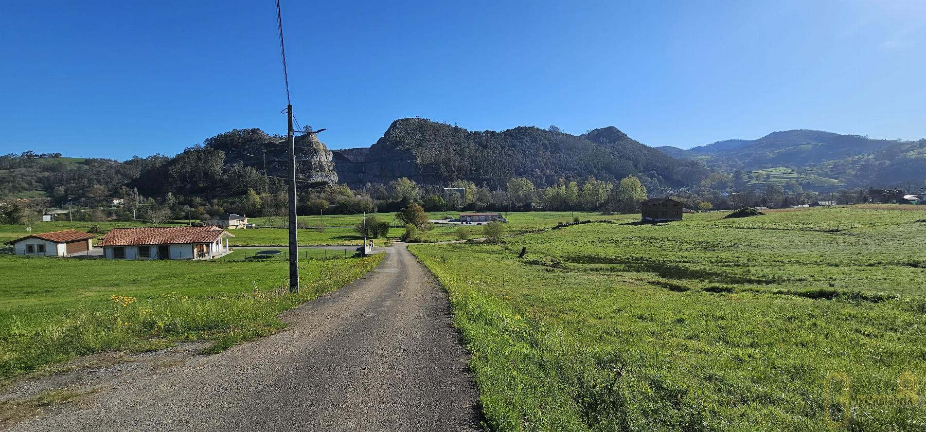 For sale of land in Puente Viesgo