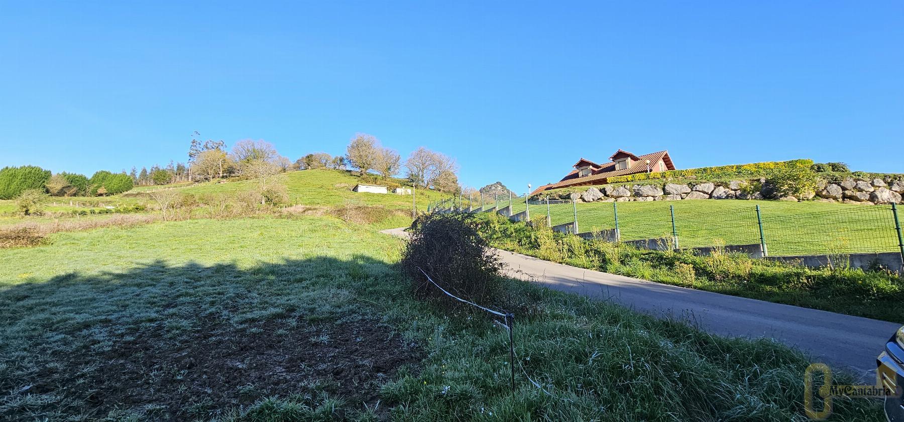 For sale of land in Puente Viesgo