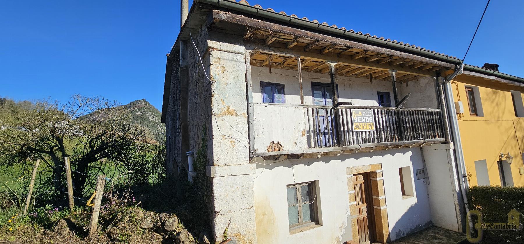 For sale of house in Puente Viesgo