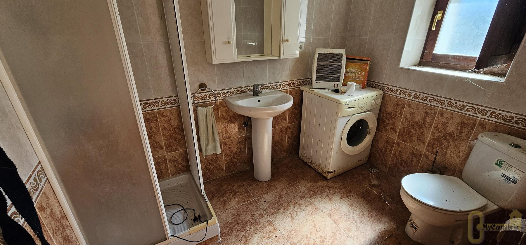For sale of house in Puente Viesgo