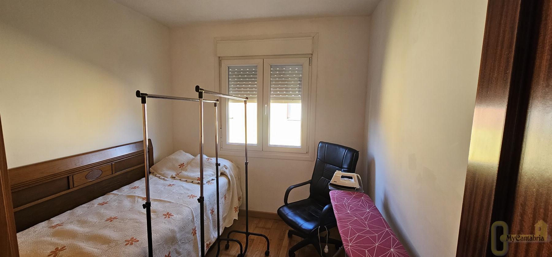 For sale of flat in Castañeda