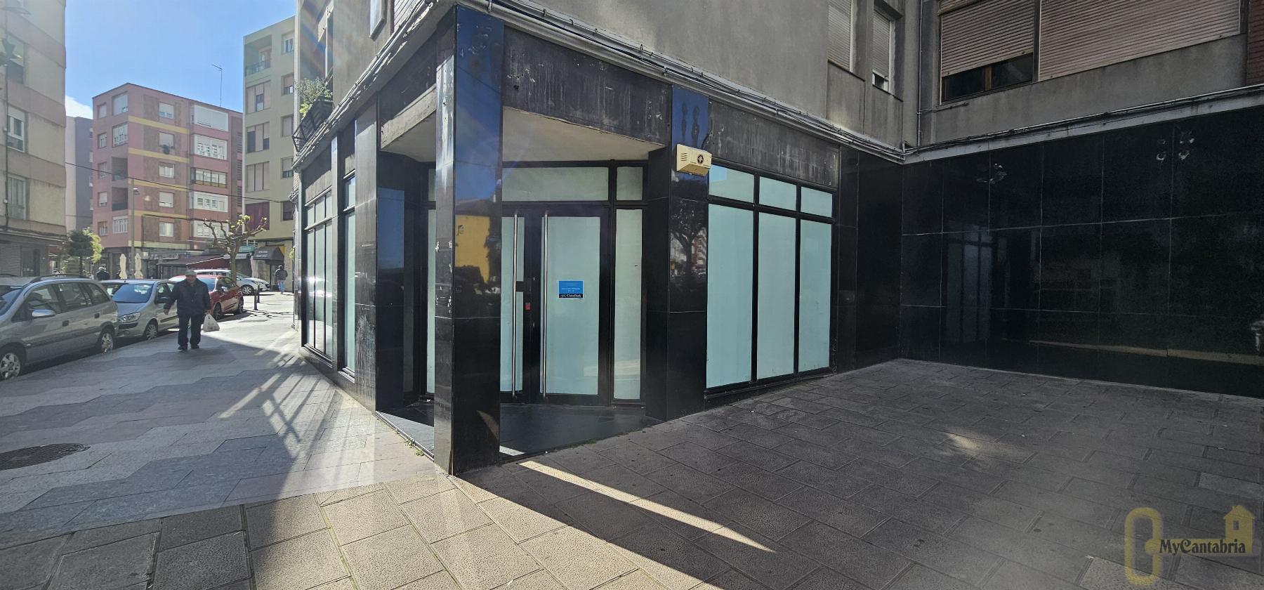 For rent of commercial in Santander