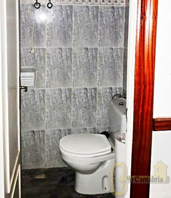 For sale of house in Bárcena de Cicero