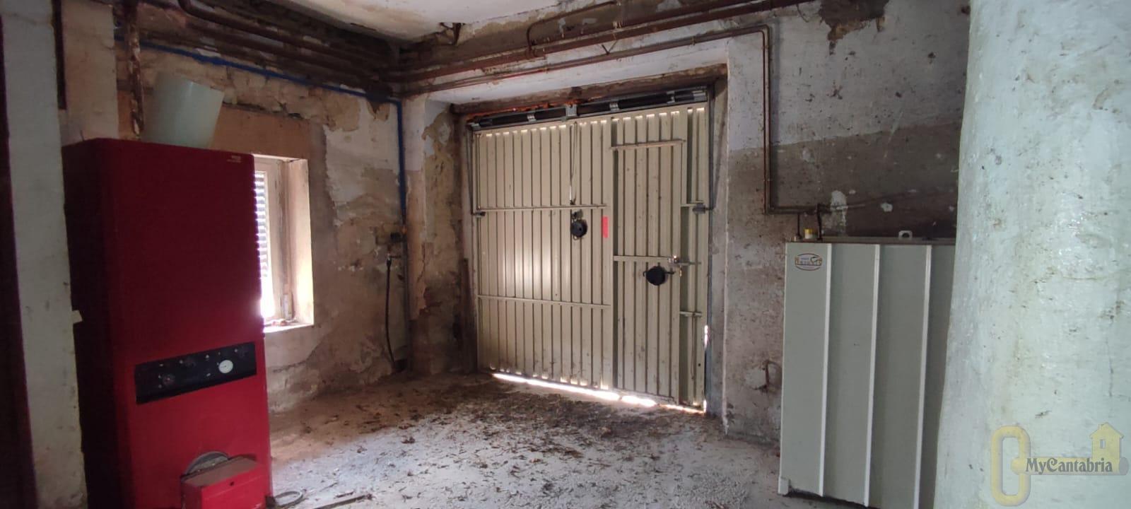 For sale of house in Ampuero