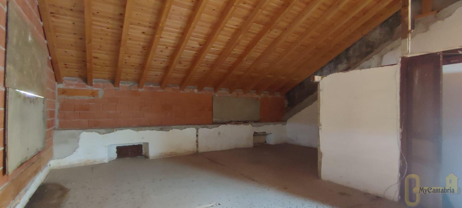 For sale of house in Ampuero