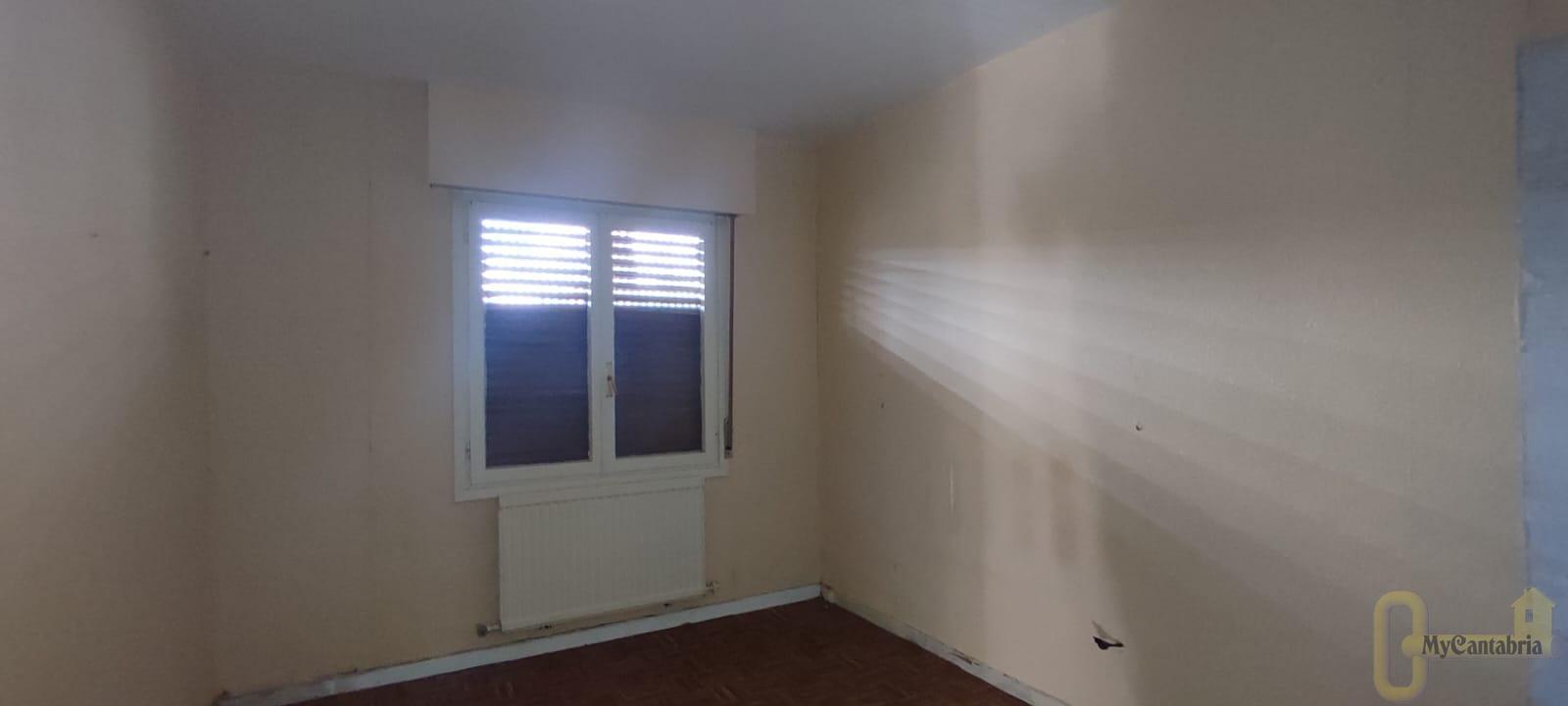 For sale of house in Ampuero