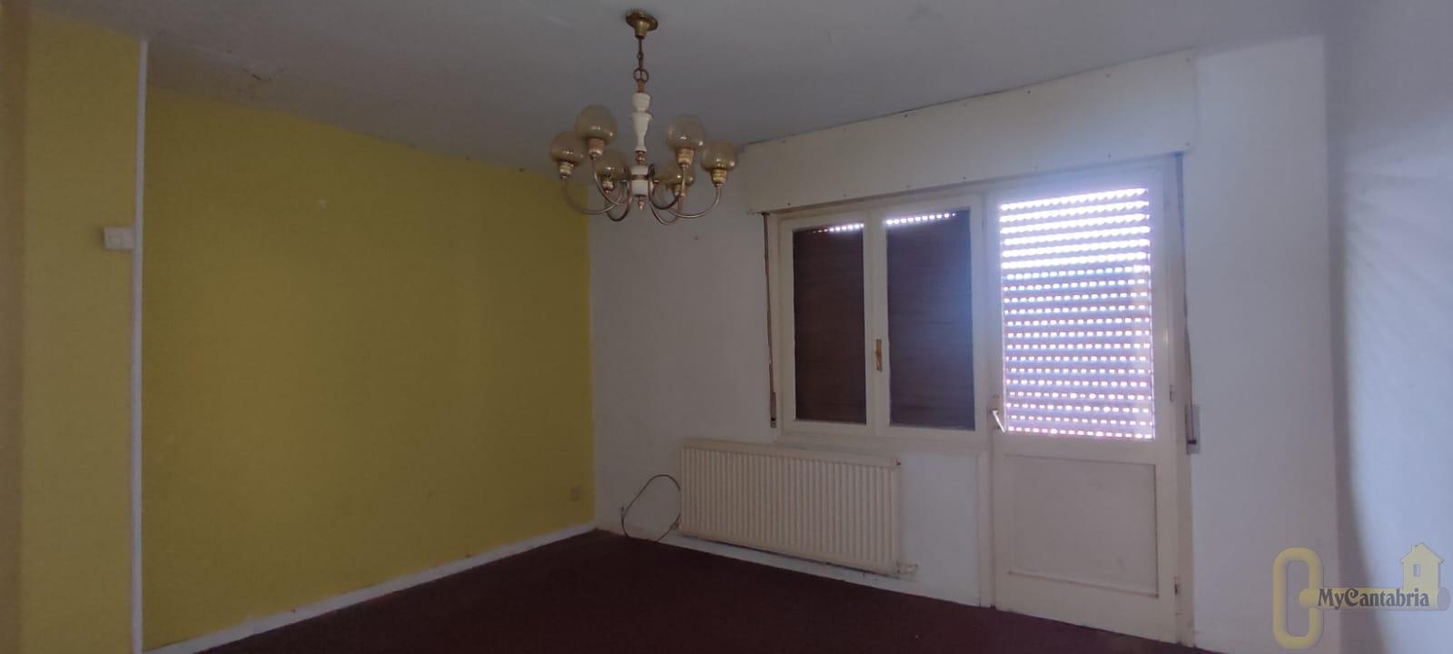 For sale of house in Ampuero