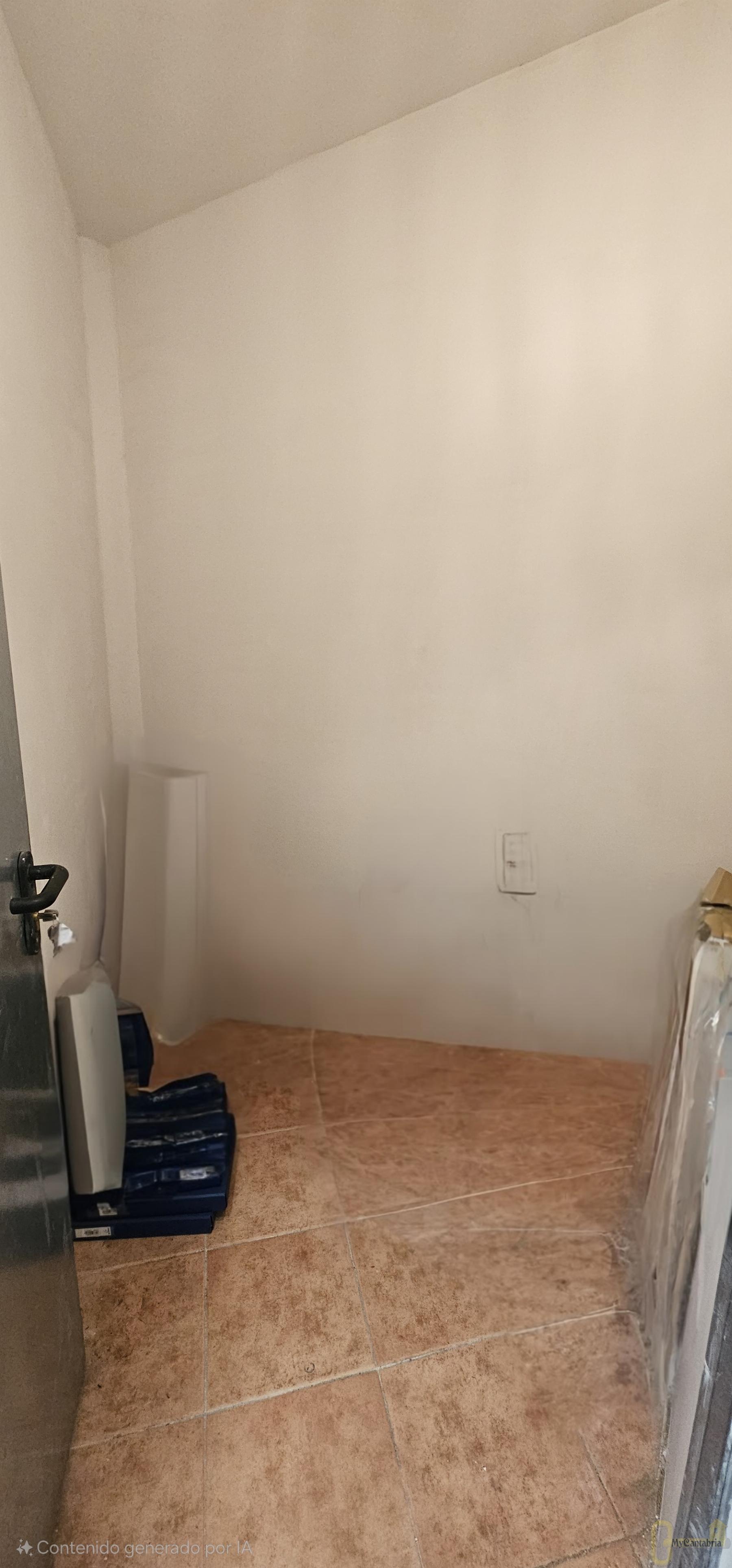 For sale of storage room in Santa María de Cayón