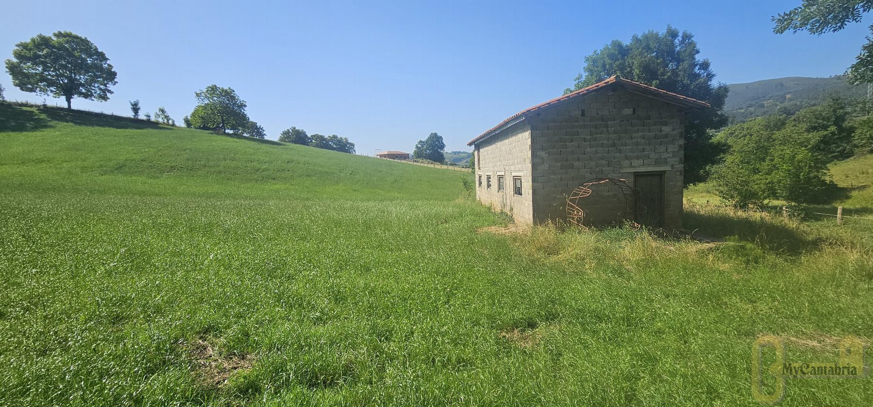 Venta de finca rústica en Villafufre