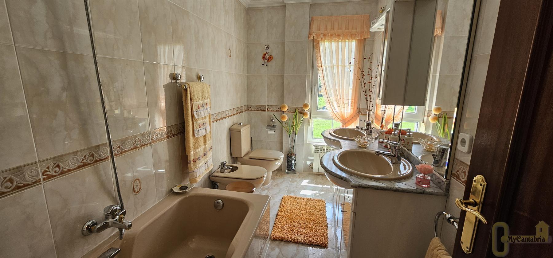 Venta de casa en Villaescusa