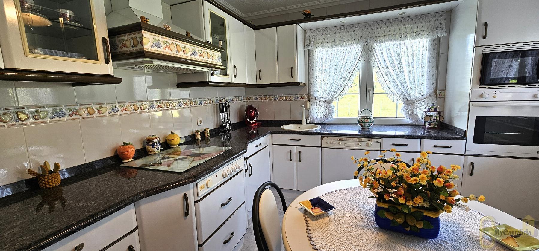 Venta de casa en Villaescusa