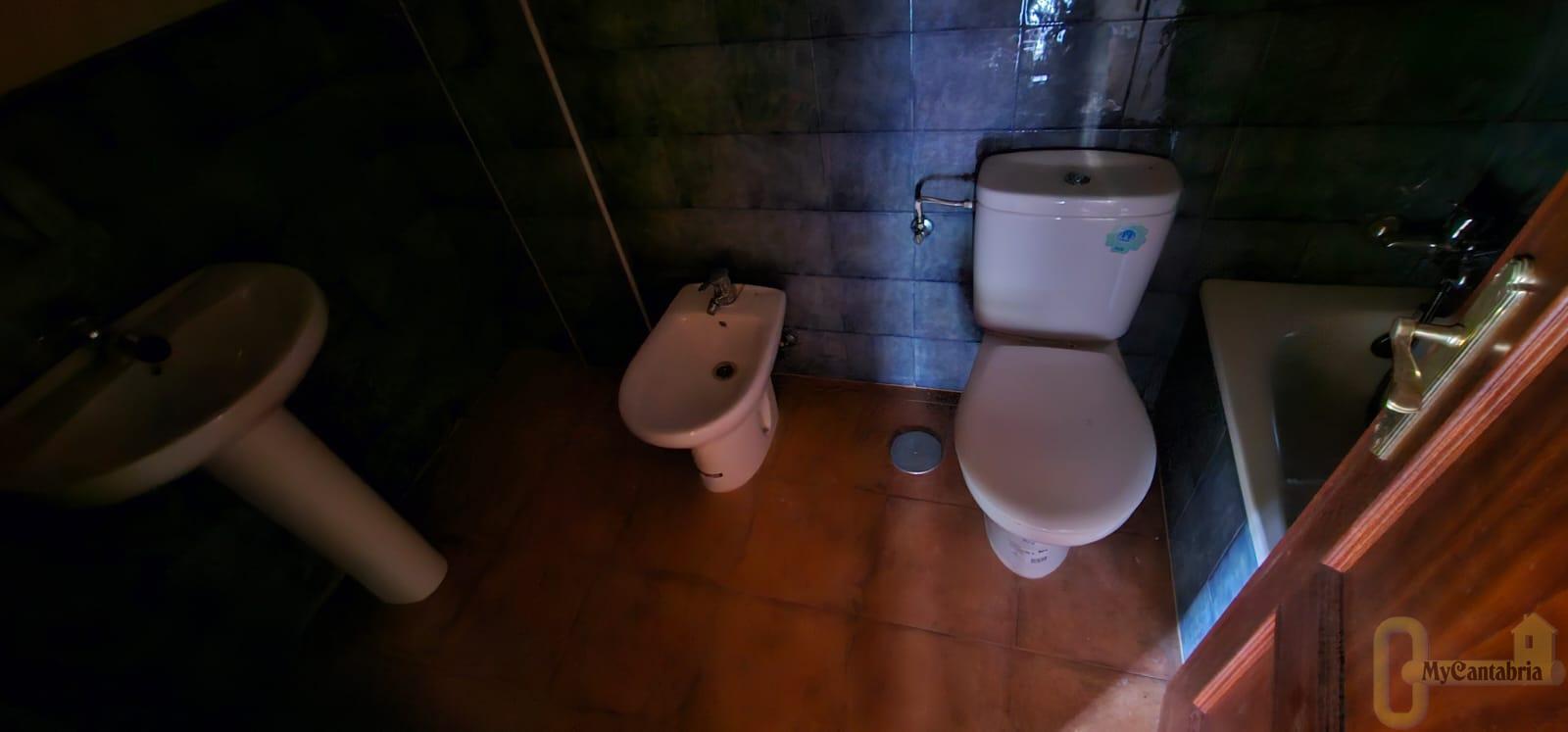 Venta de piso en Corvera de Toranzo